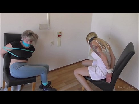 ❤️ Toksomaniulo / ligita kaj buŝoŝtopita / junulino en mizero ️ Porno ĉe ni % eo.pornxlxx.ru% ﹏